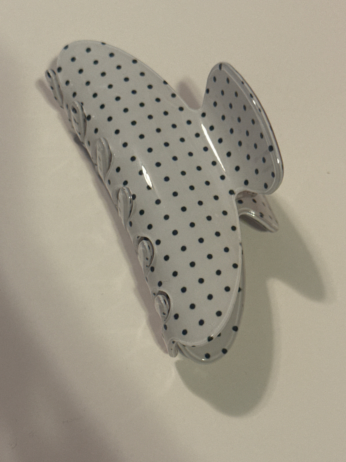 Polka dot black on white